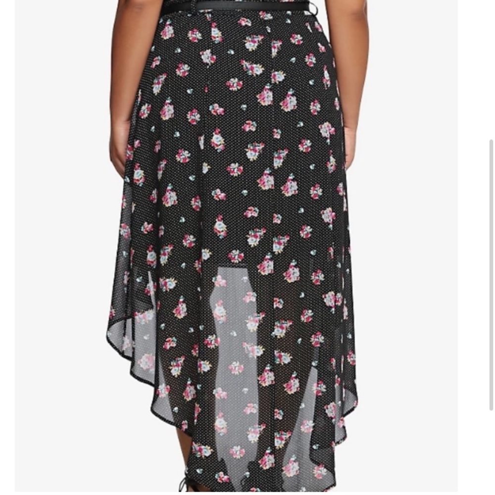 Torrid maxi hi lo floral skirt size 12. - Picture 7 of 9